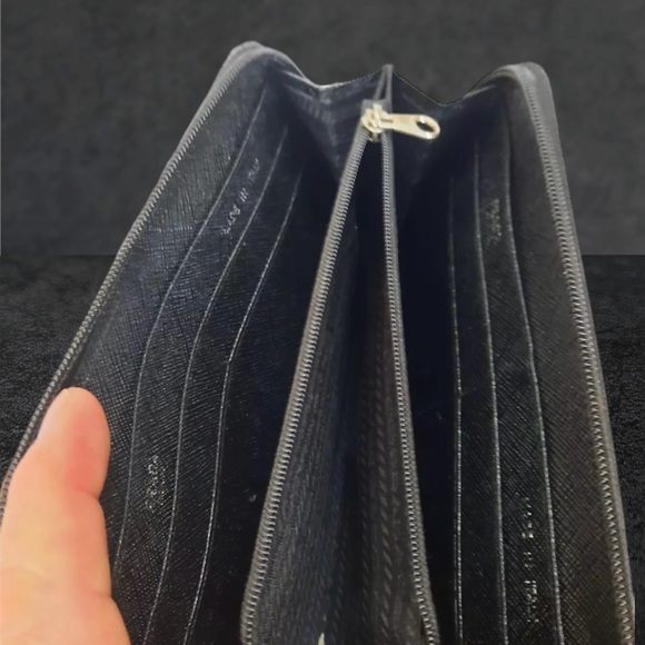 Prada Large Nylon Black Zip Around Wallet - Picture 4 of 14